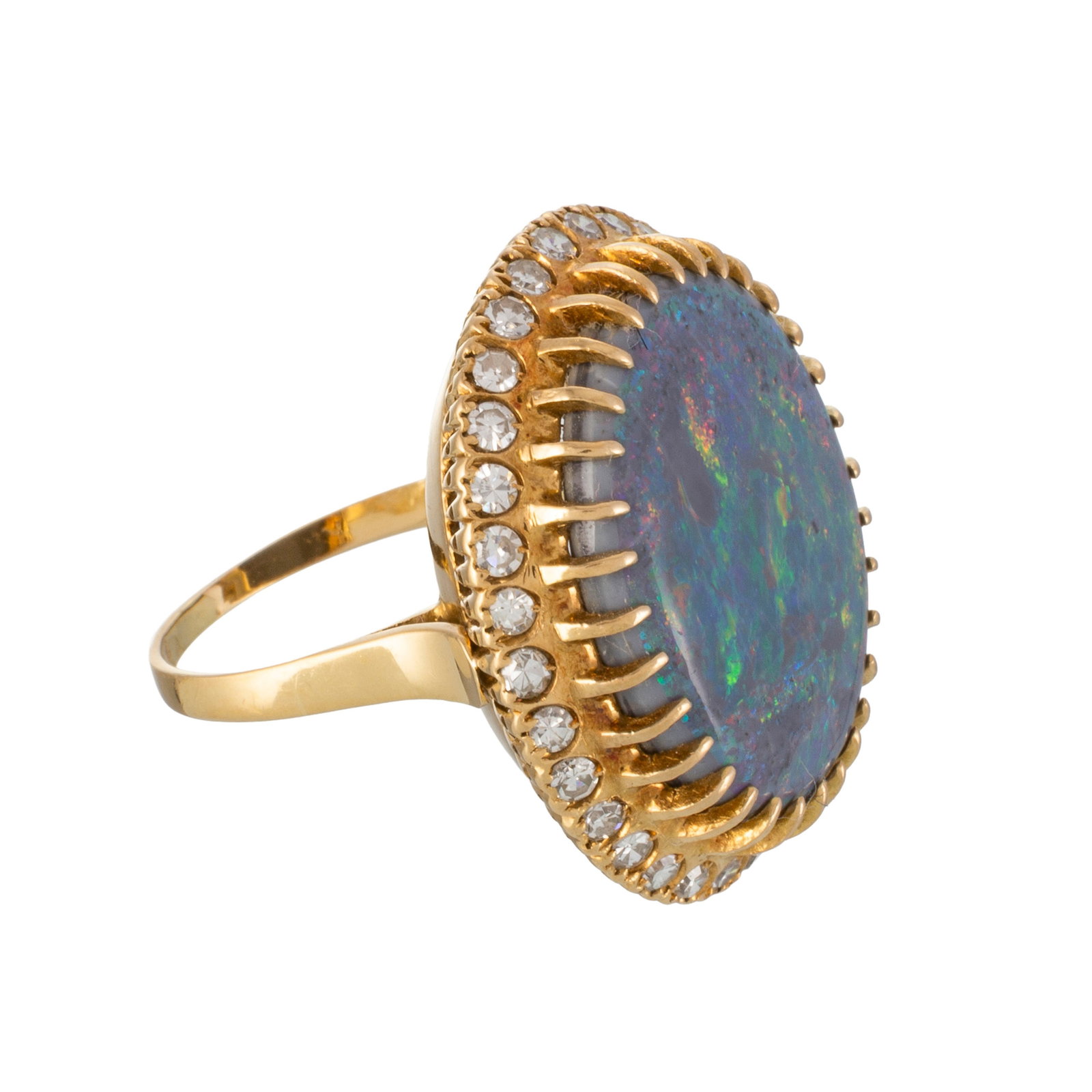 Bague or 750 sertie d'une opale entourée de diamants taille 8/8, doigt 52-12, 7g - 2