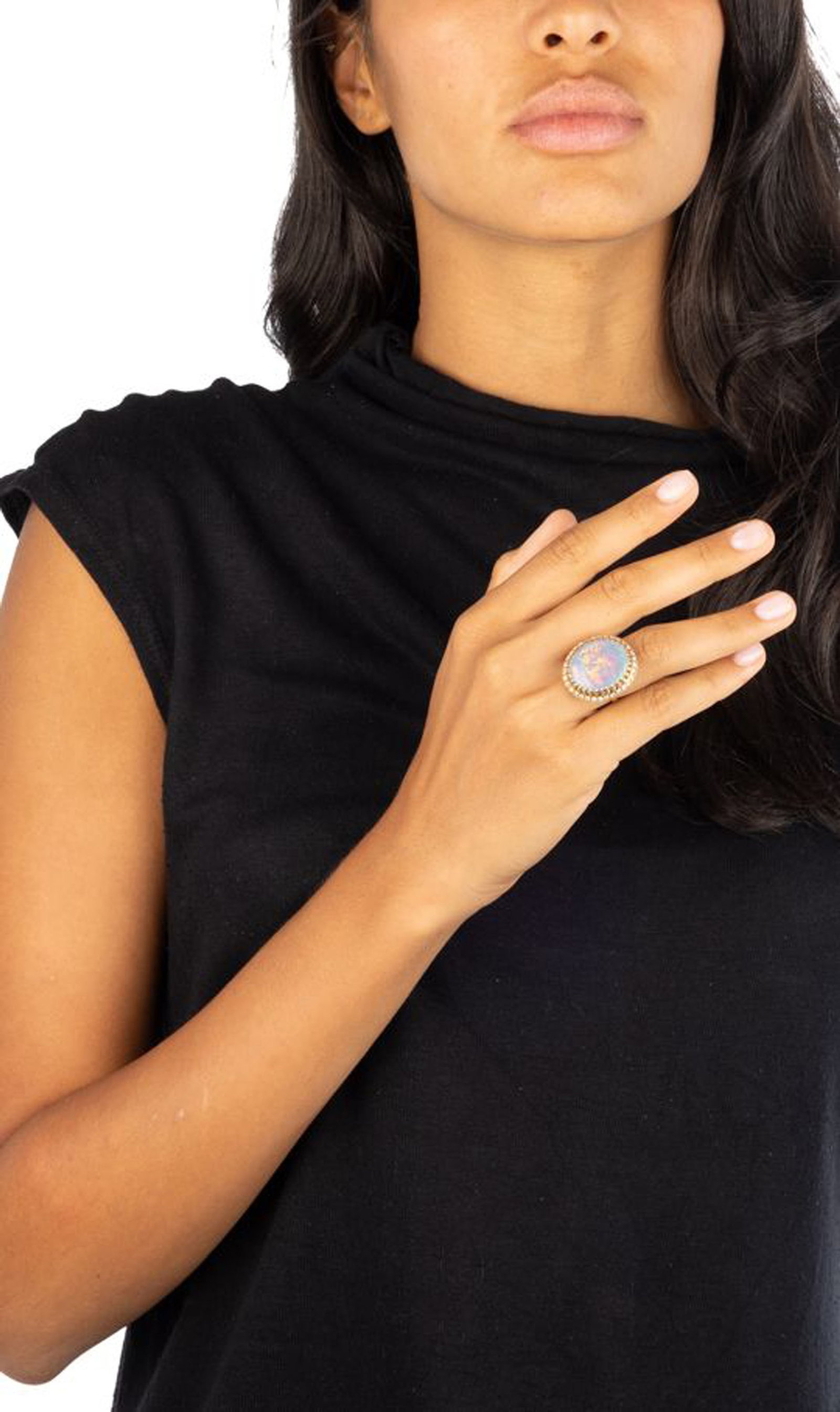 Bague or 750 sertie d'une opale entourée de diamants taille 8/8, doigt 52-12, 7g - 4