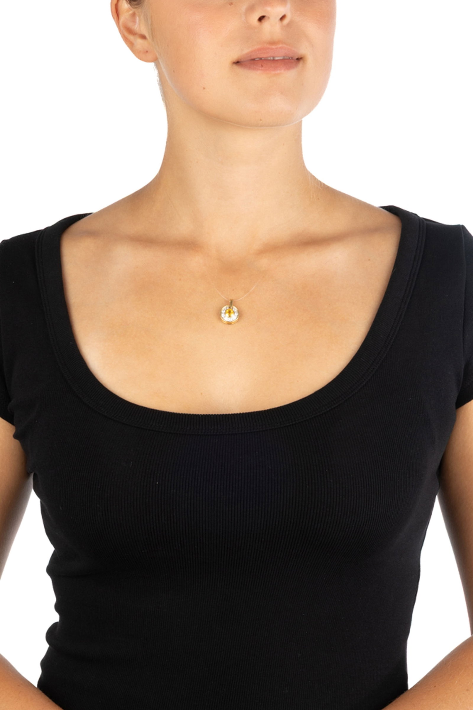 Pendentif 2 ors 750 serti d'un saphir jaune entouré de diamants taille brillant, h. 1.9 cm, 4g - 4