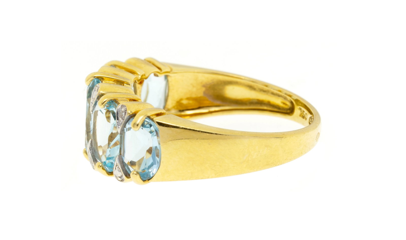 Bague or 750 sertie de topazes taille ovale en chute alternés de diamants taille 8/8, doigt 54- - 2