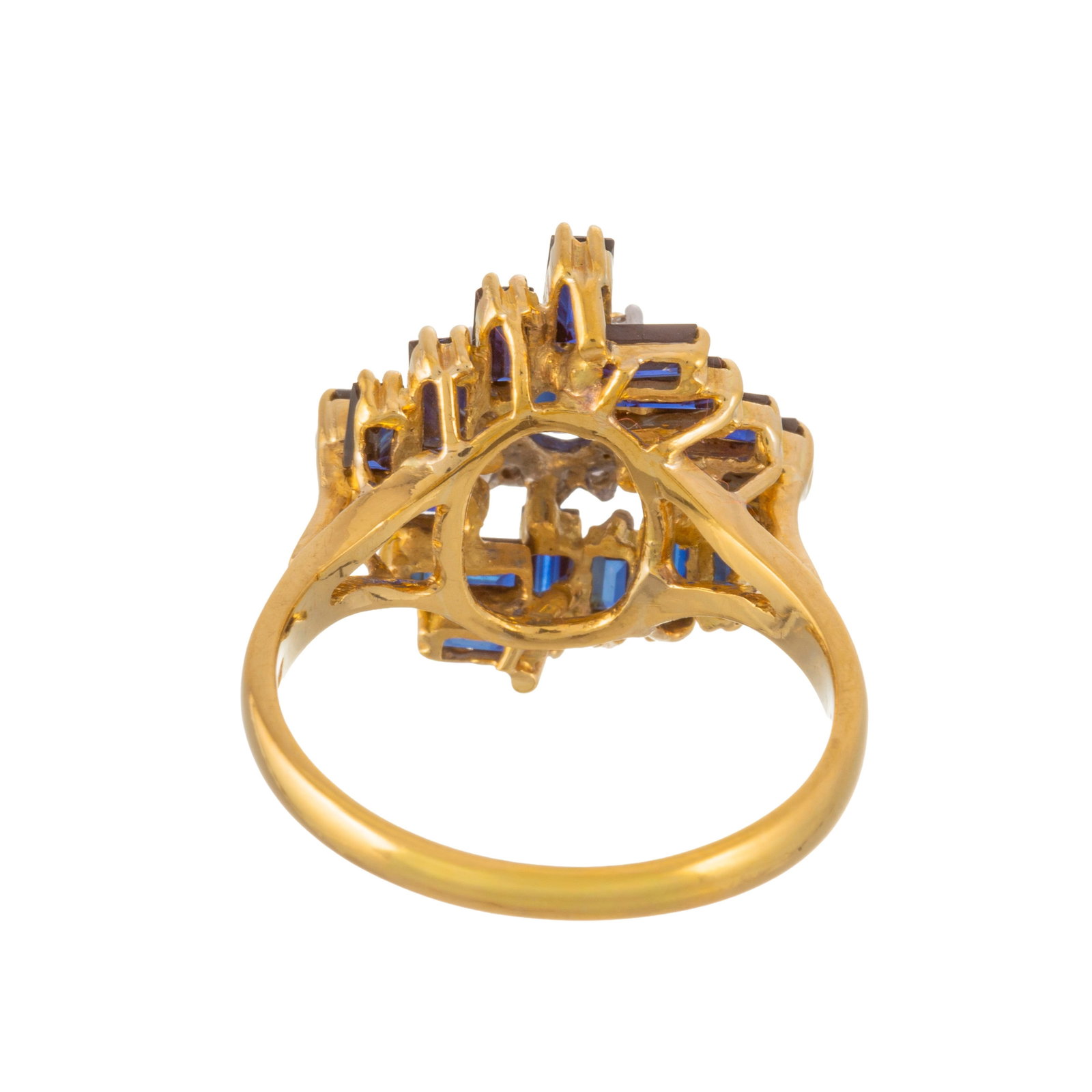 Bague 2 ors 750 sertie d'un saphir ovale entouré de diamants taille 8/8 et de saphirs taille ba - 3