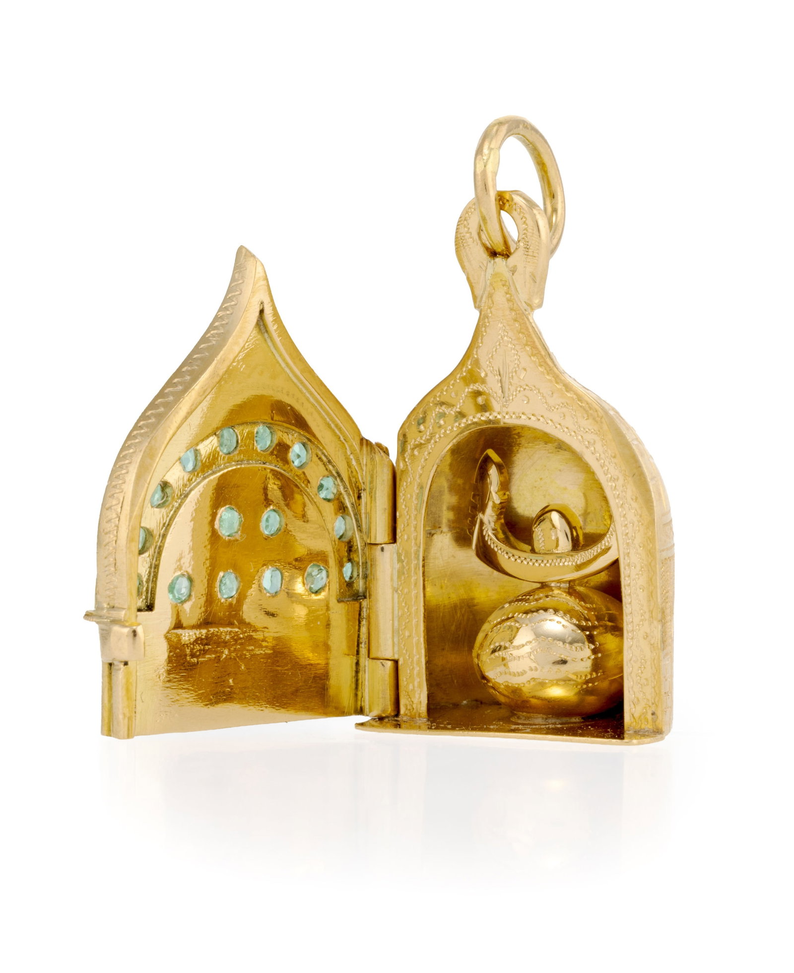 Nardi, pendentif à secret en or 750 figurant la partie supérieure de la façade de la  - 2