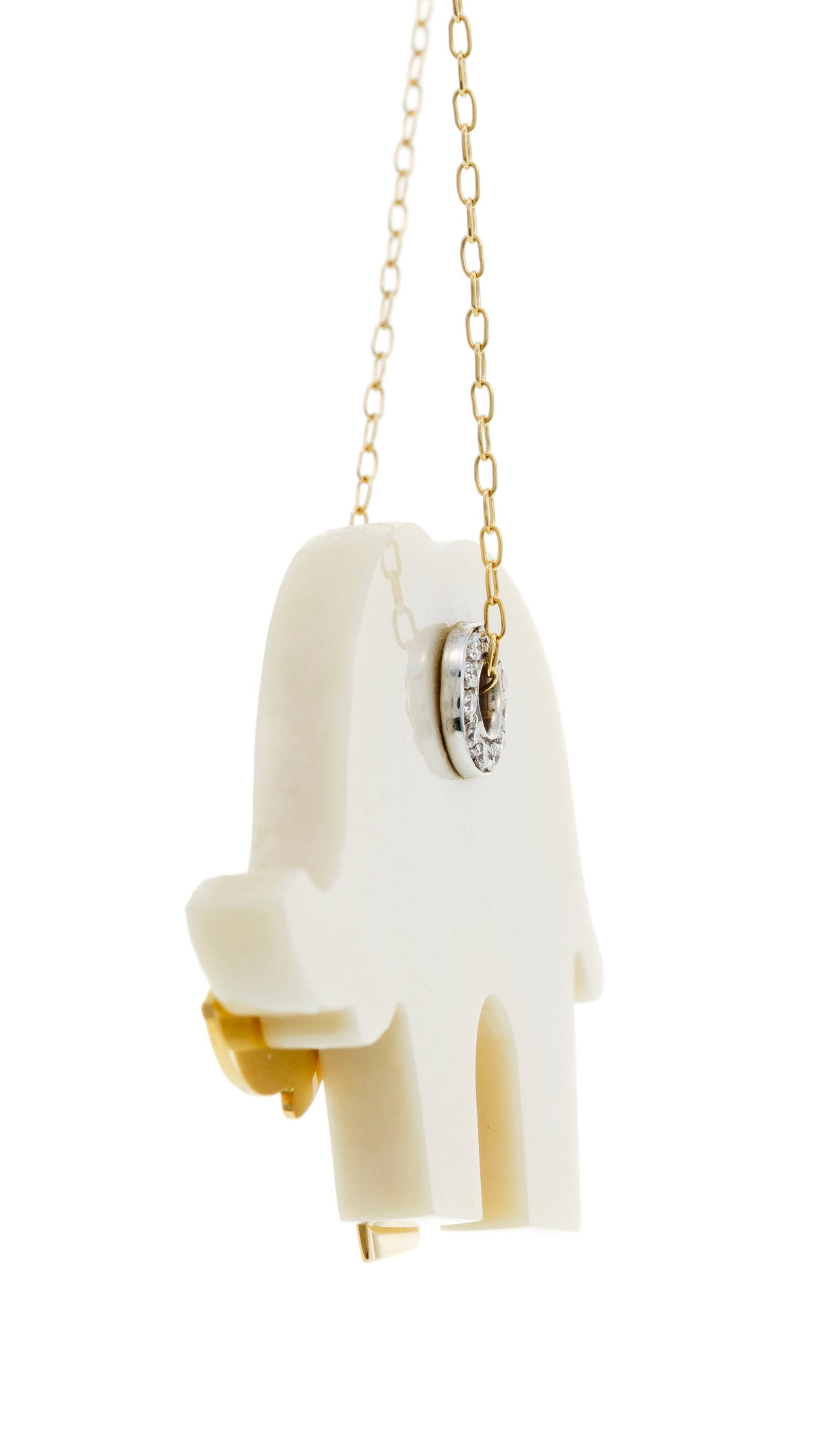 Vhernier, pendentif éléphant en or 750 et quartz blanc serti d'un anneau de diamants taill - 3