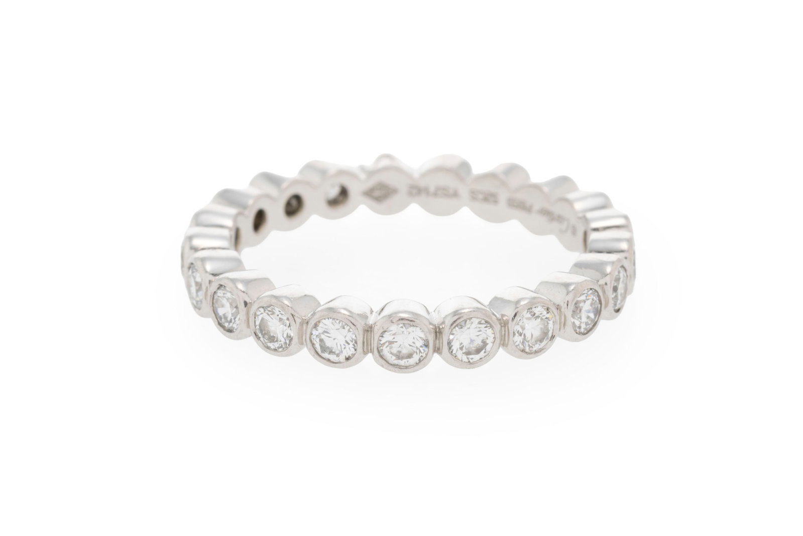 Cartier anneau rivière platine serti de diamants taille brillant, signé, numéroté - 2