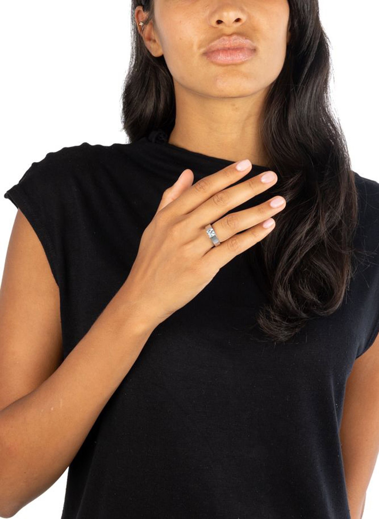 Cartier, Tank, bague or gris 750 sertie d'une aigue-marine taille buff-top, signée, numéro - 4