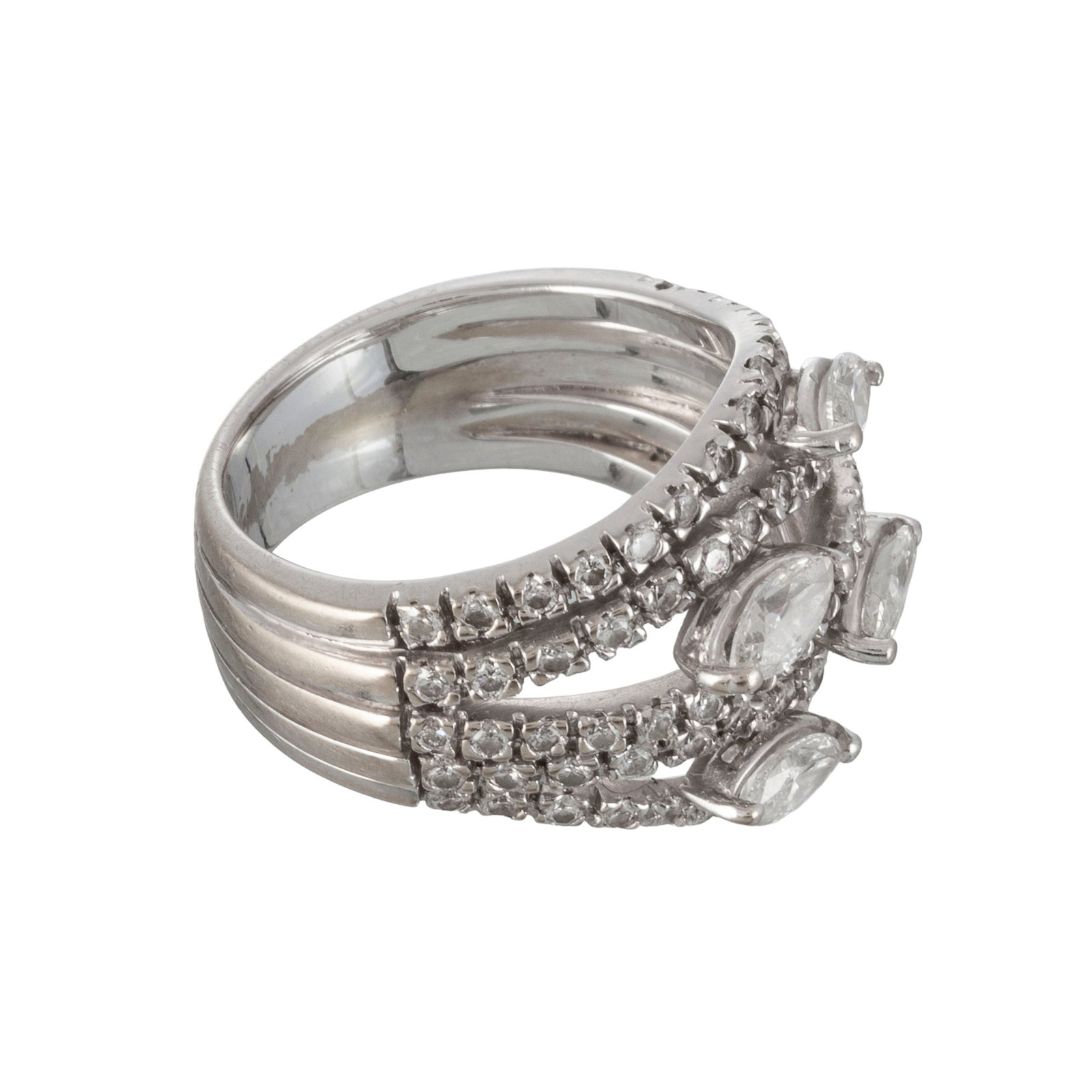 Marika, bague or gris 750 composée de plusieurs lignes ondulées serties de diamants taille - 3