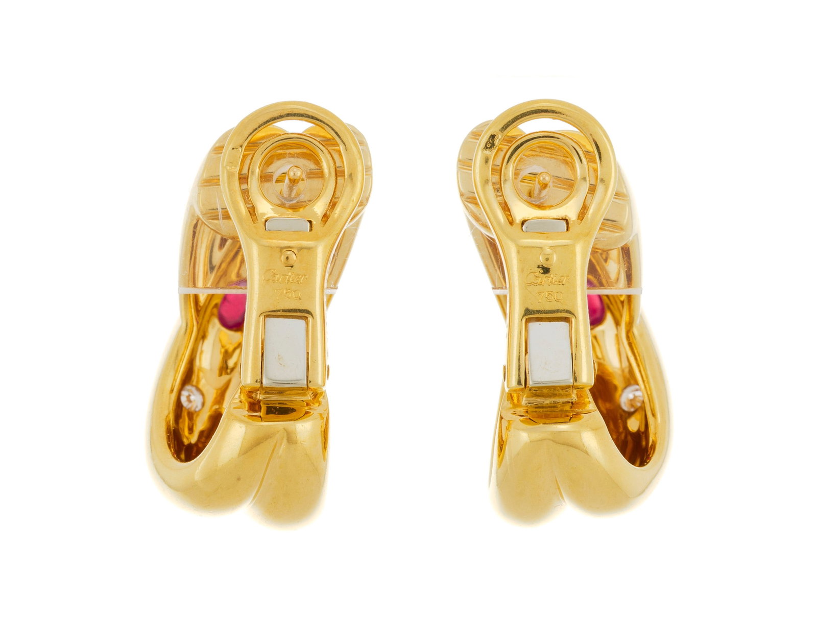 Cartier, paire de boucles d'oreilles croisées or 750 serties de cabochons de rubis et de diaman - 3