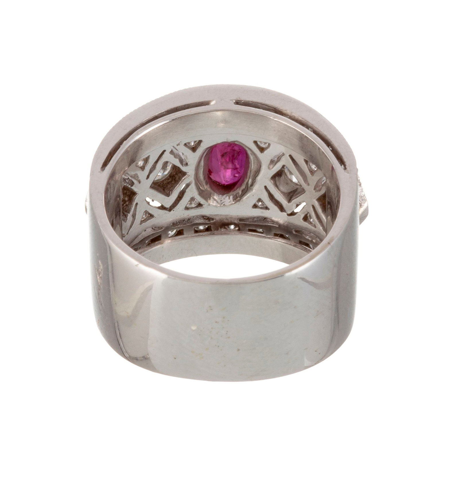 Bague or gris 750 ajouré sertie d'un rubis ovale et de diamants taille brillant, doigt 52-12, 1 - 3