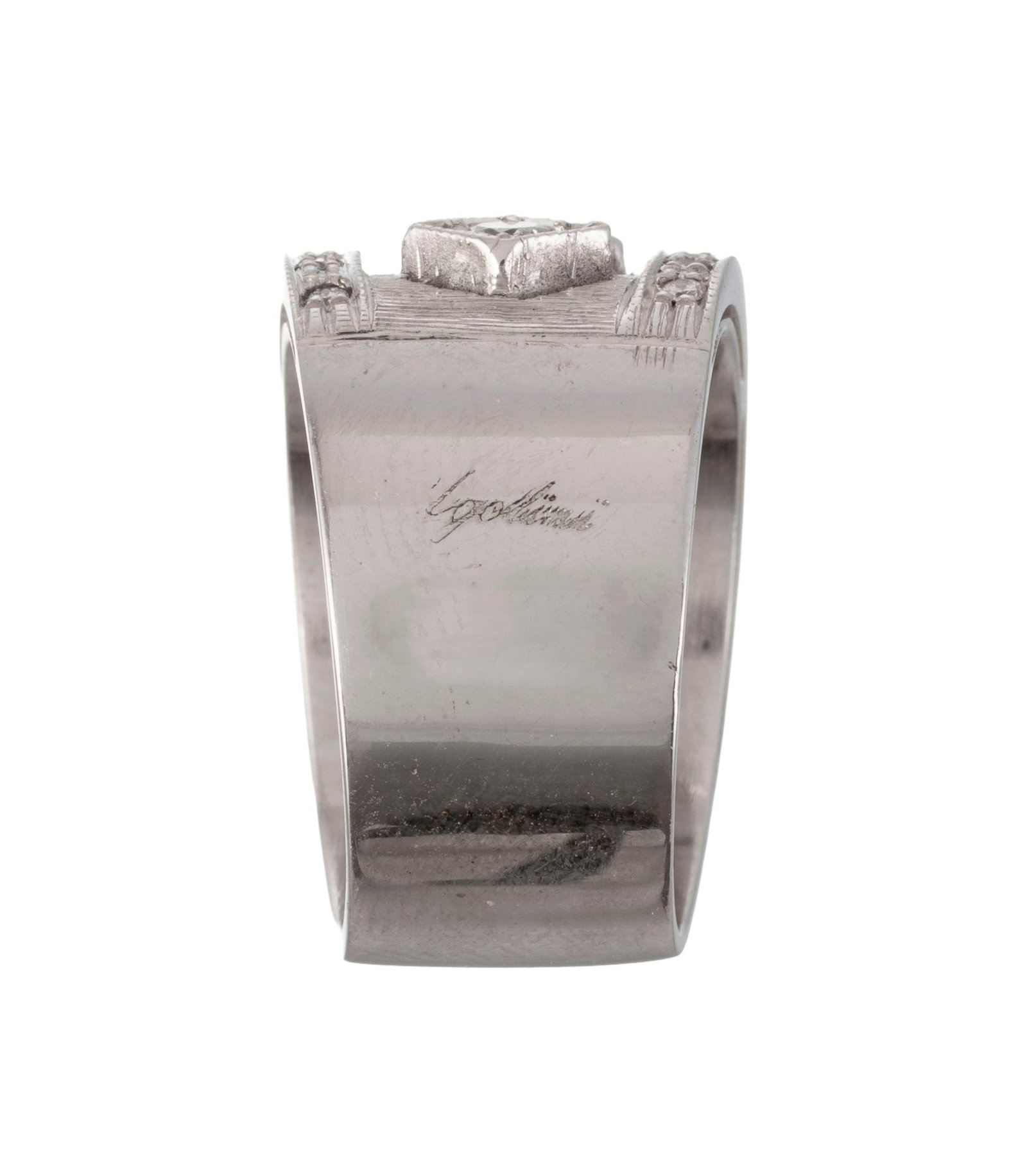 Bague or gris 750 ajouré sertie d'un rubis ovale et de diamants taille brillant, doigt 52-12, 1 - 4