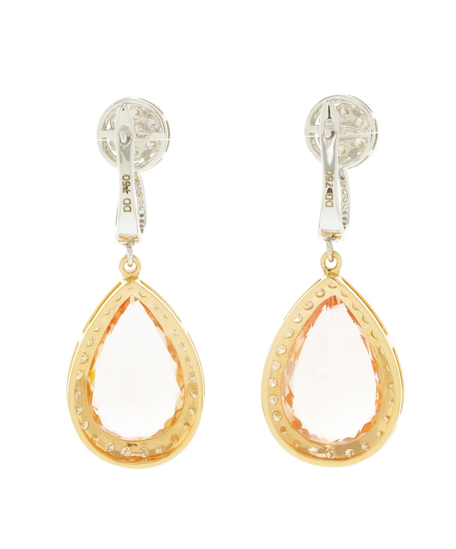 Paire de pendants d’oreilles 2 ors 750 sertis de diamants taille brillant et retenant des morg - 3