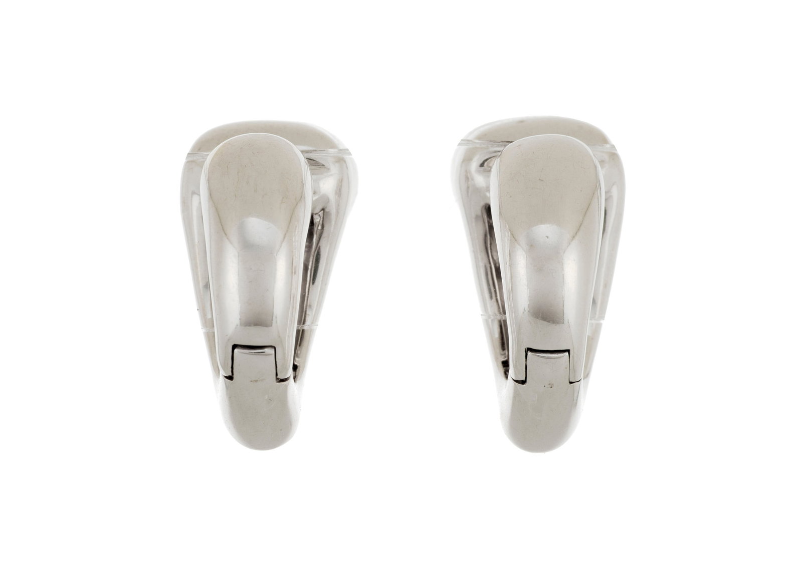 Piaget, paire de boucles d'oreilles or gris 750 serties de deux grenats taille cœur, signé - 3