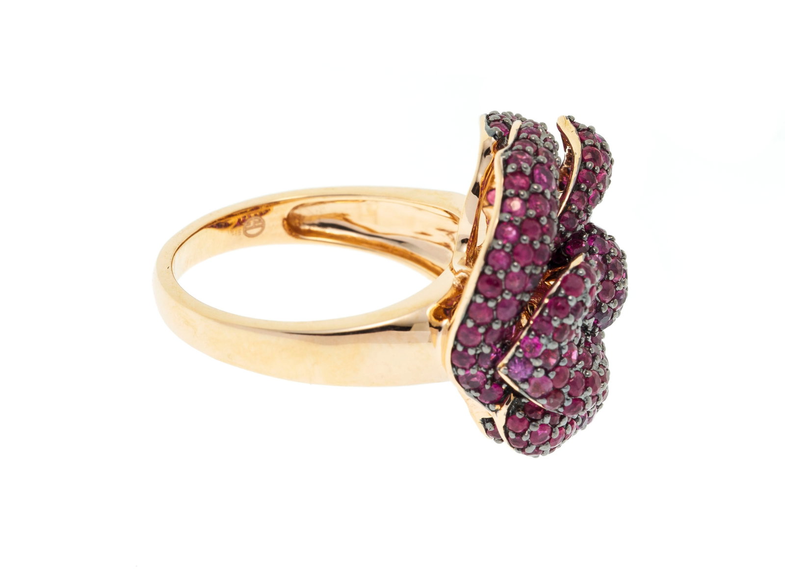 Bague rose en or noirci et or rose 750 pavée de rubis taille rond, doigt 54-14, 9g - 2