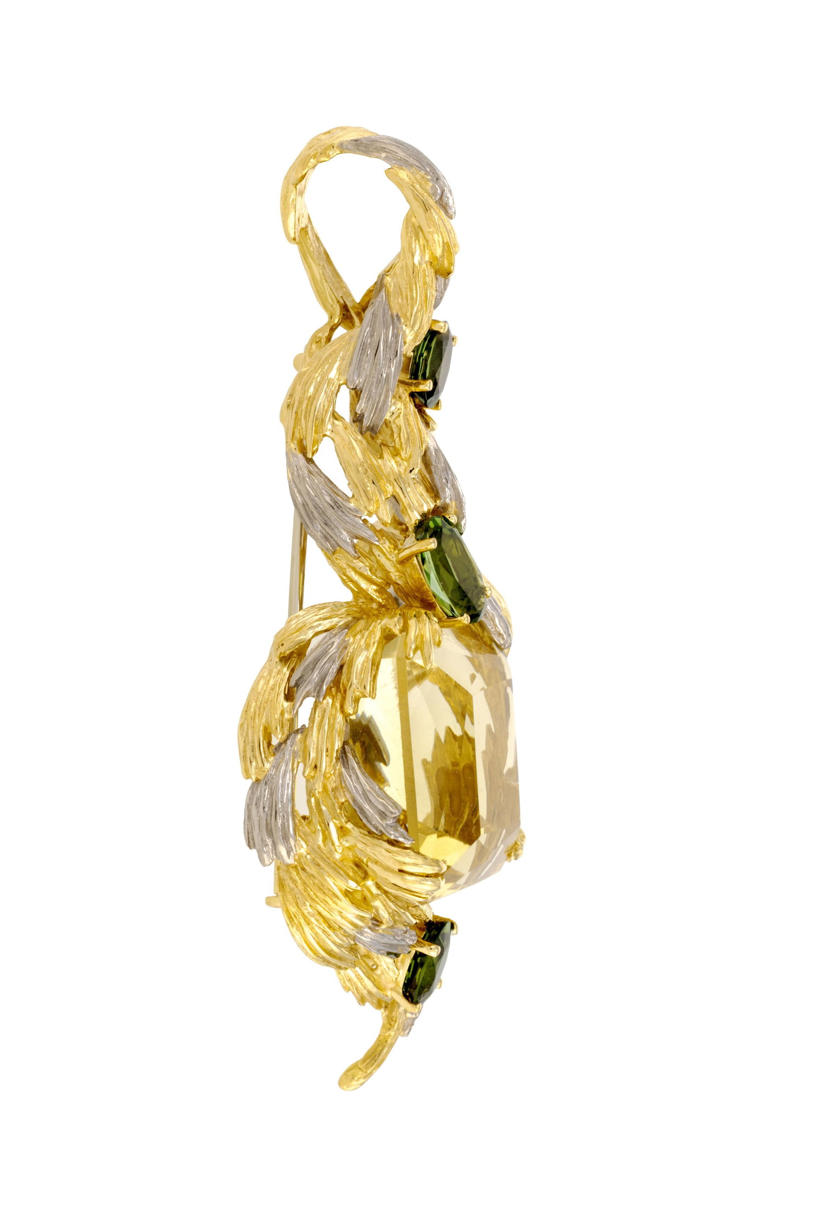 Gilbert Albert, pendentif 2 ors 750 stylisant un décor végétal texturé enserrant - 2