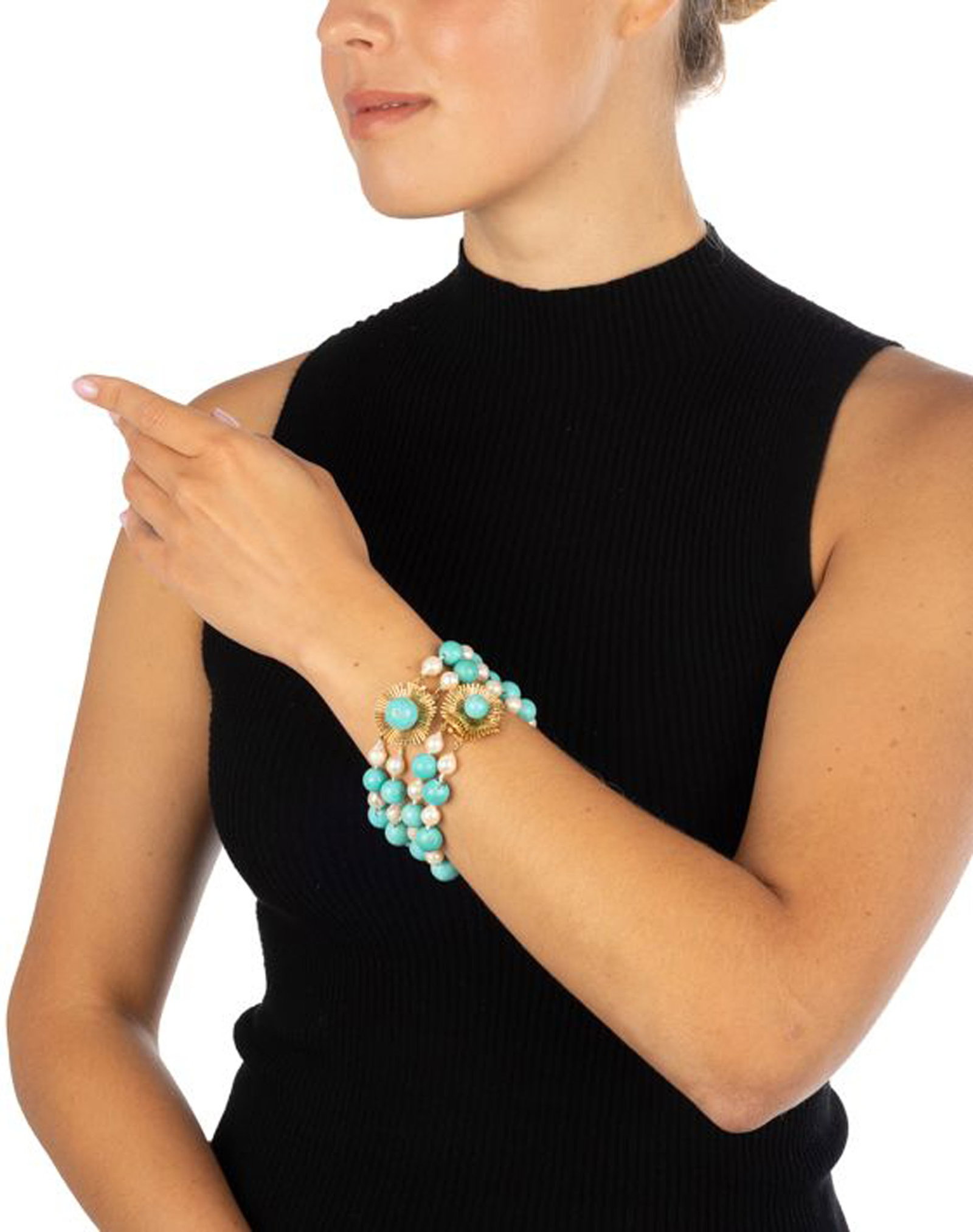 Lot de deux bracelets composés de deux rangs de perles de culture alternées de billes de t - 4