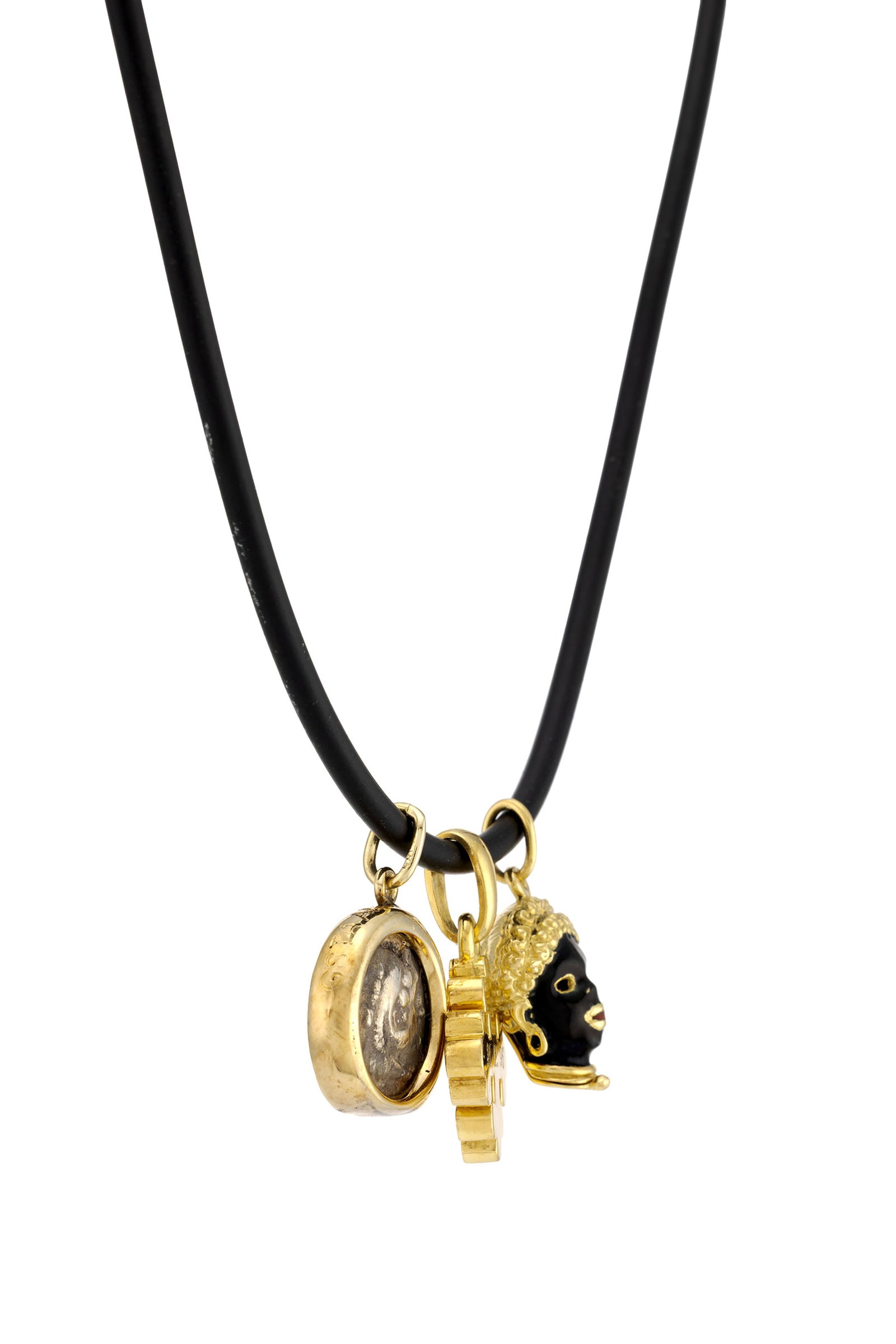 Lot de 3 pendentifs, l'un en or 750 représentant une croix botonnée, le deuxième en o - 2