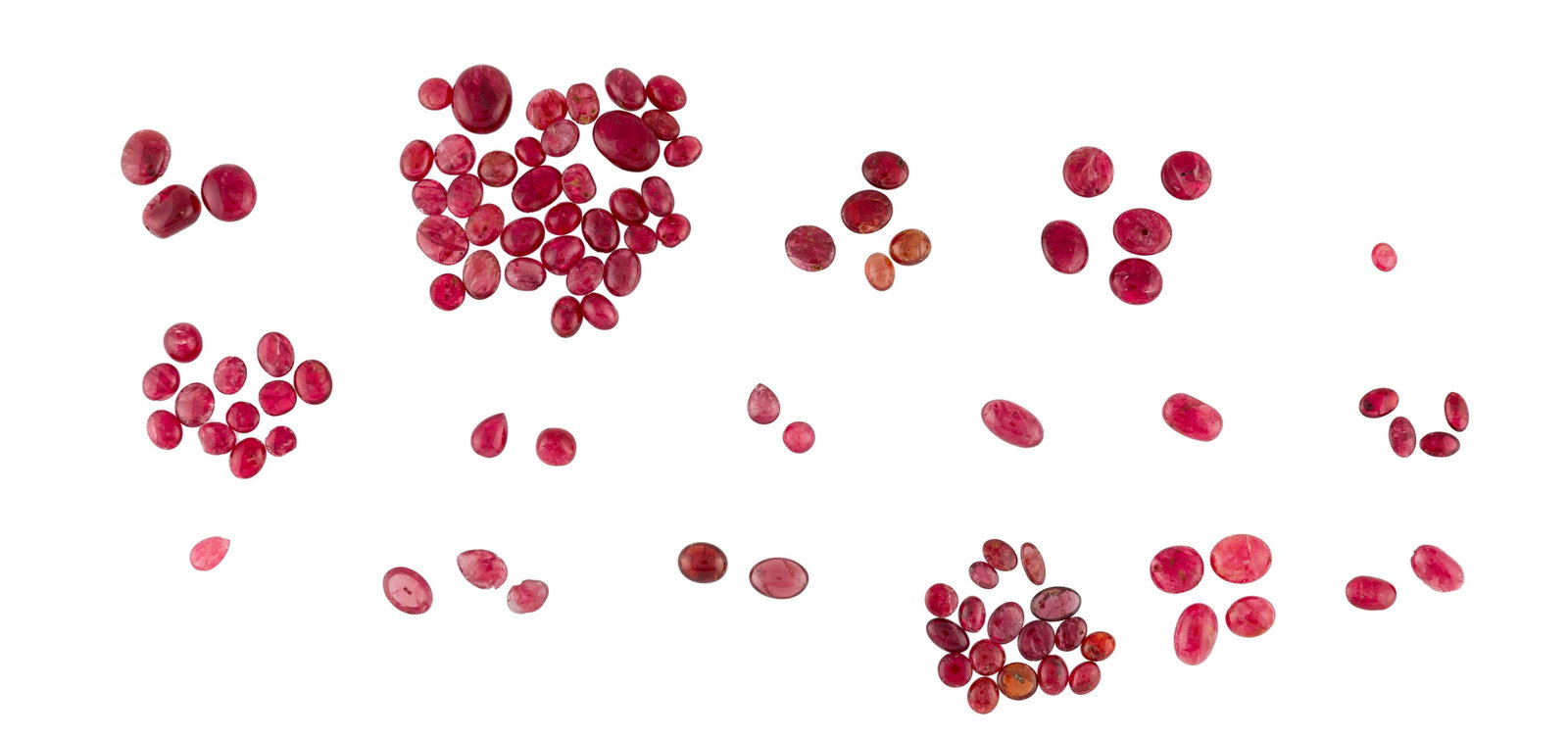 Lot de 17 plis de spinelles roses et rouges taille cabochon ou polis sur papier pour un total d'envi: Lot de 17 plis de spinelles roses et rouges taille cabochon ou polis sur papier pour un total d'environ 254 carats