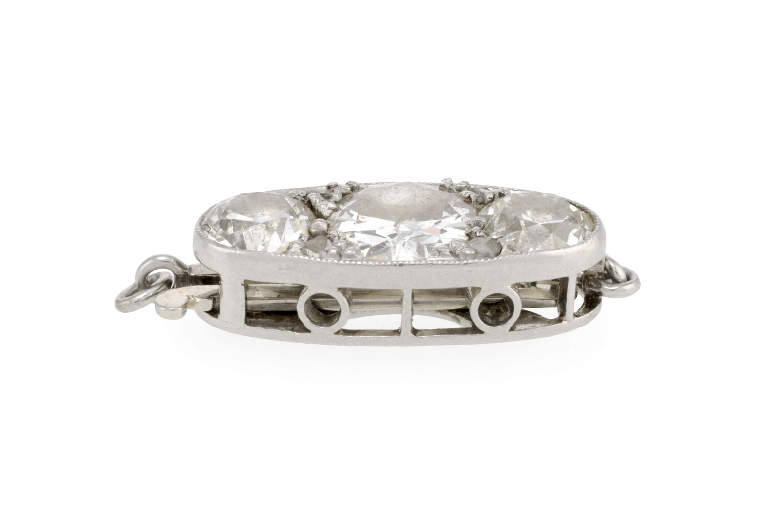 Fermoir Art Déco or gris 750 et platine serti de diamants taille rose et brillant, long. 1.6 cm - 2