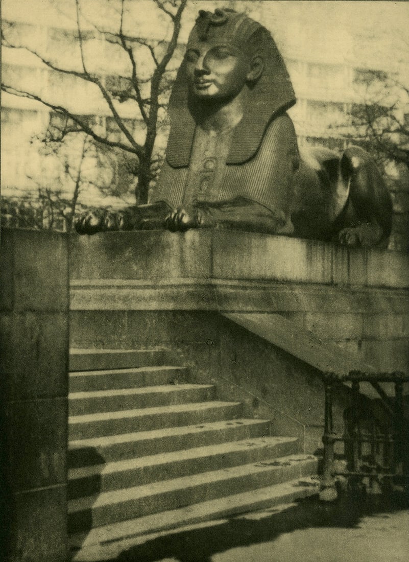 Alvin Langdon Coburn, London, 1909: Alvin Langdon Coburn, The Embankment, from London, 1909. vintage photogravure, 8 3/4 x 6 1/2 inches. Condition is excellent England, Urban Landscape, Architecture, Biography: Coburn began taking photo