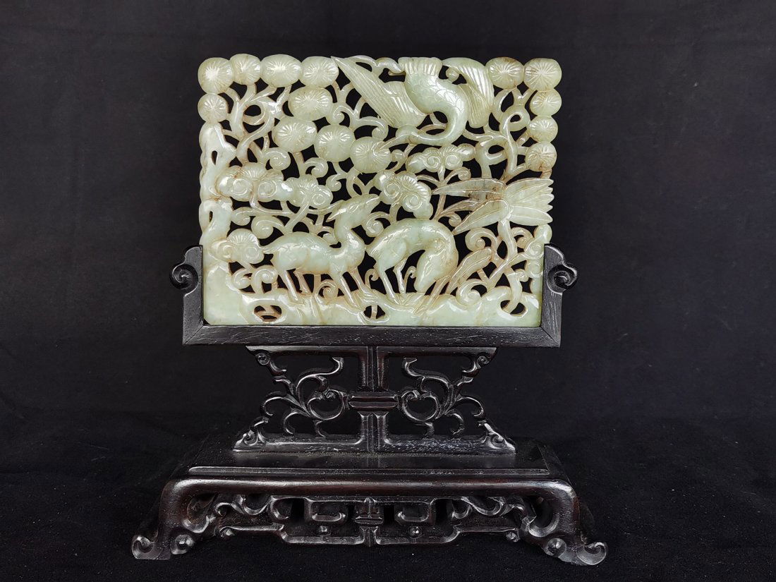 MING HETIAN JADE TABLE SCREEN (1 of 1)