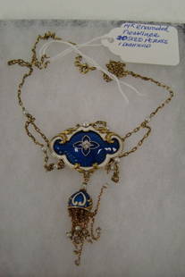 A 14 kt yellow gold necklace with 20 seed pearls a: and 1 diamond, decorated with cobalt blue and white enameling