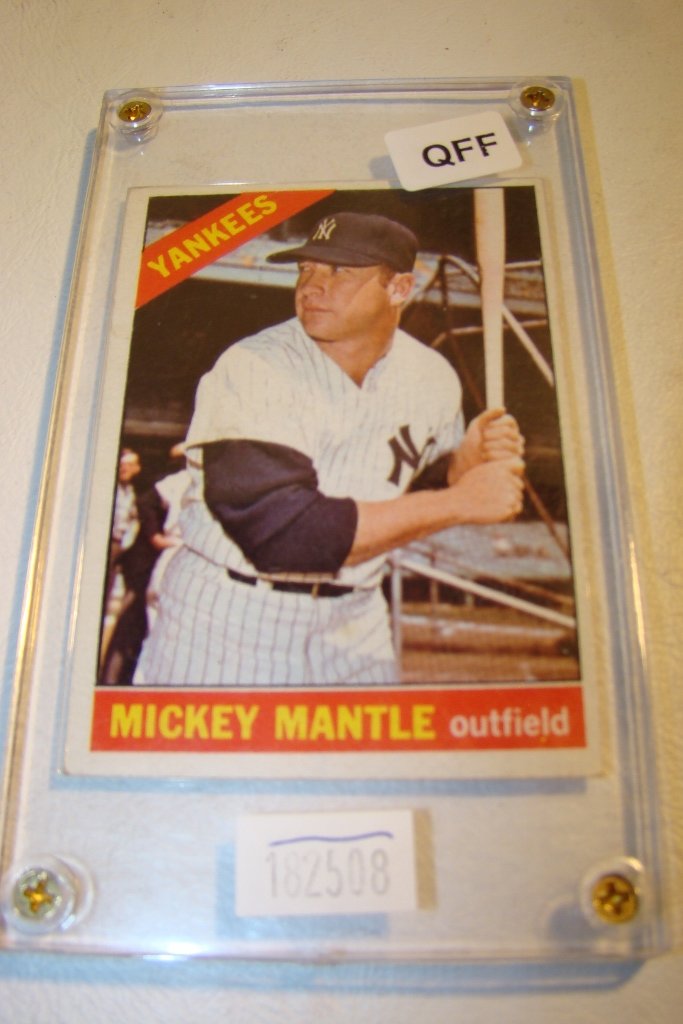1966 Topps #50 Mickey Mantle baseball card: 1966 Topps #50 Mickey Mantle baseball card