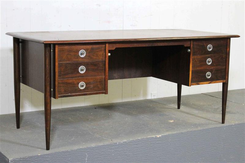 1960 Vintage Italian Desk (1 of 7)