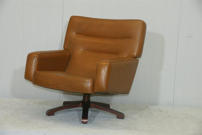 Big Swing Lounge Chair (1 of 6)