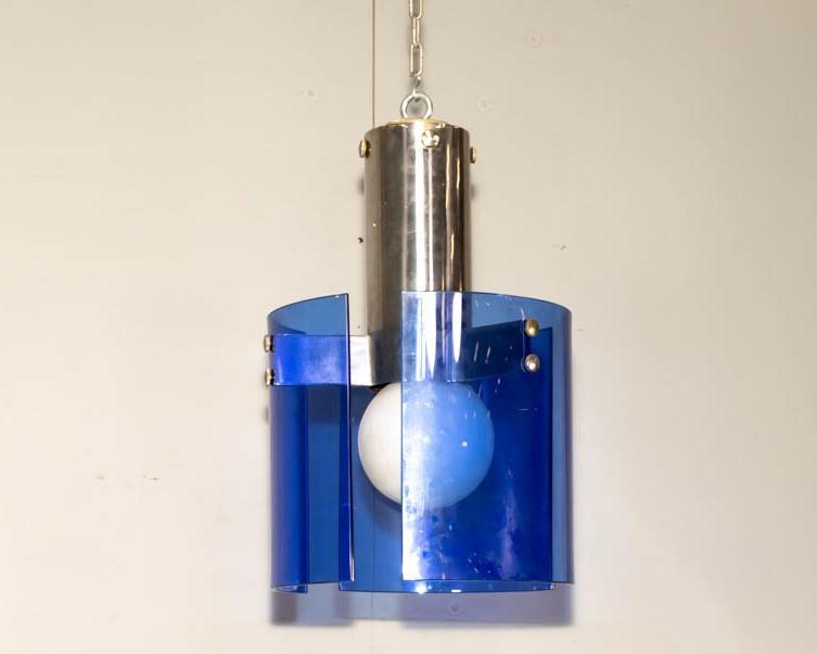 70's Italian Plue pendant: 70's Italian pendant Chrome and Blue Glass shades Rewiring strongly suggested Dimensions: Height: 21" / 53.34cm Width: 13.5" / 34.29cm Quantity: 1