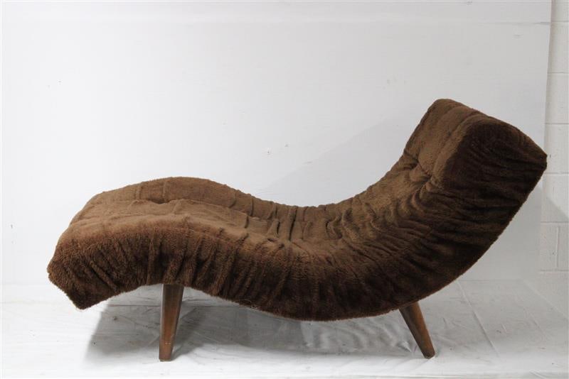 Adrian Pearsall WaveChair: Wonderful wave chaise lounge sofa in the style of Adrian Pearsall. This piece will need to be reupholstered. The legs are solid walnut and quite thick. Dimensions: Height: 29" / 73.66cm Width: 3