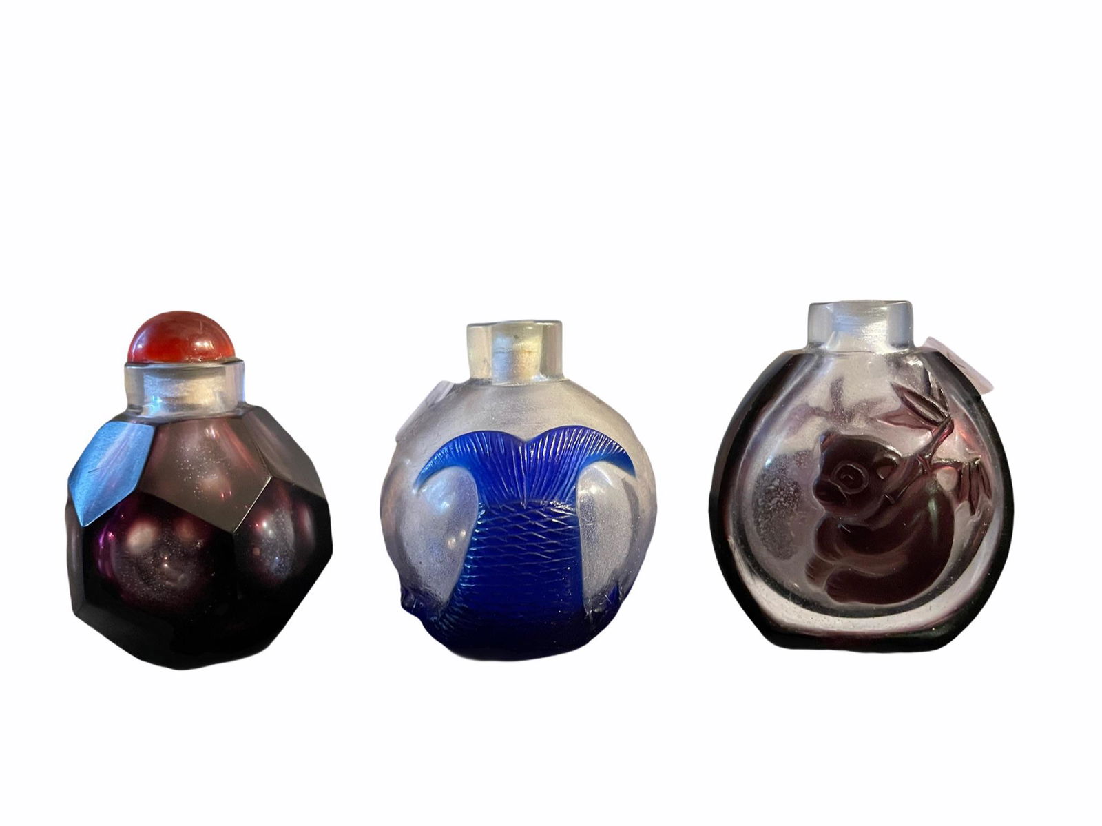 3 chinese peking glass snuff bottle (1 of 4)