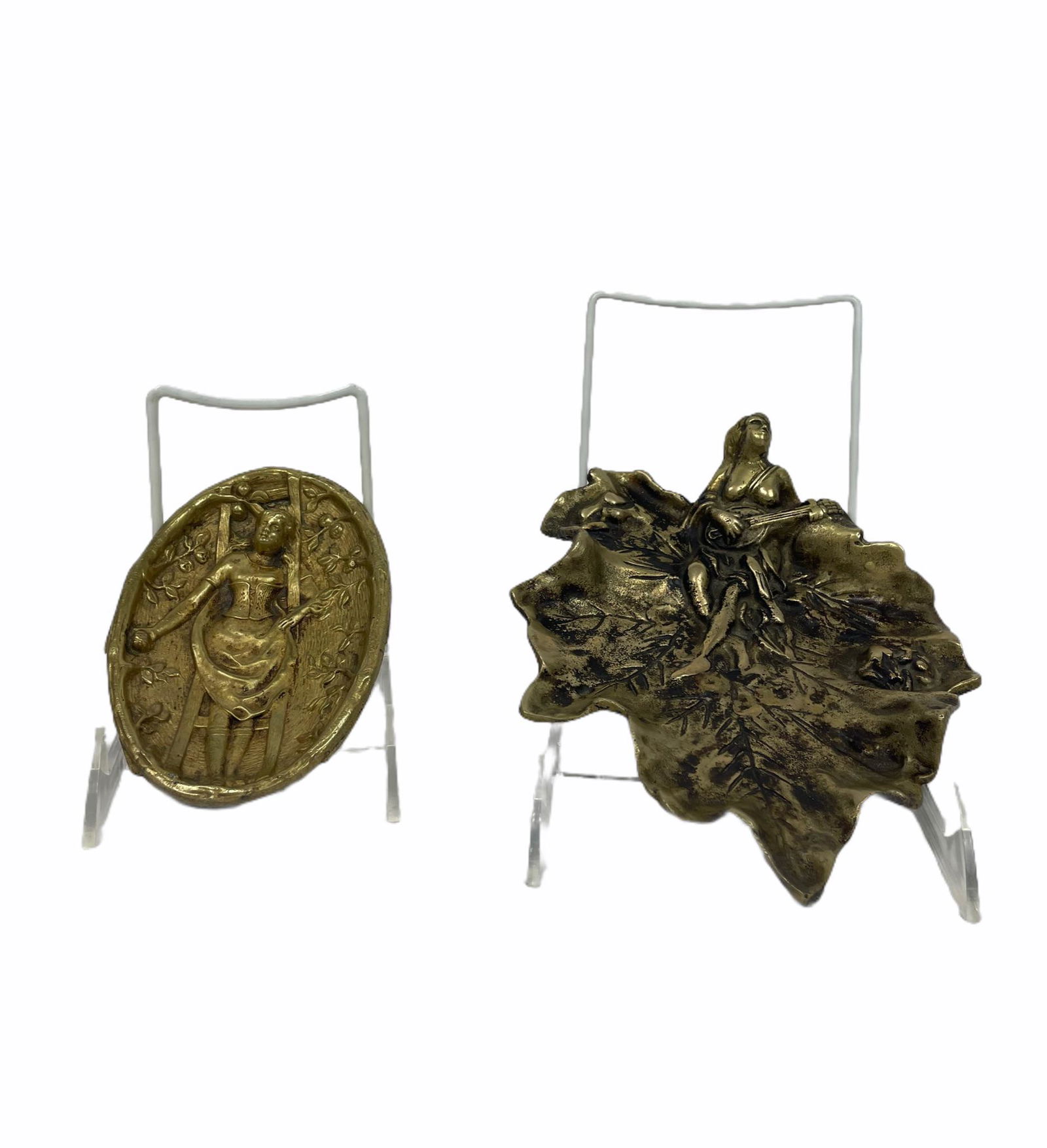 2 vintage brass decor plate (1 of 6)