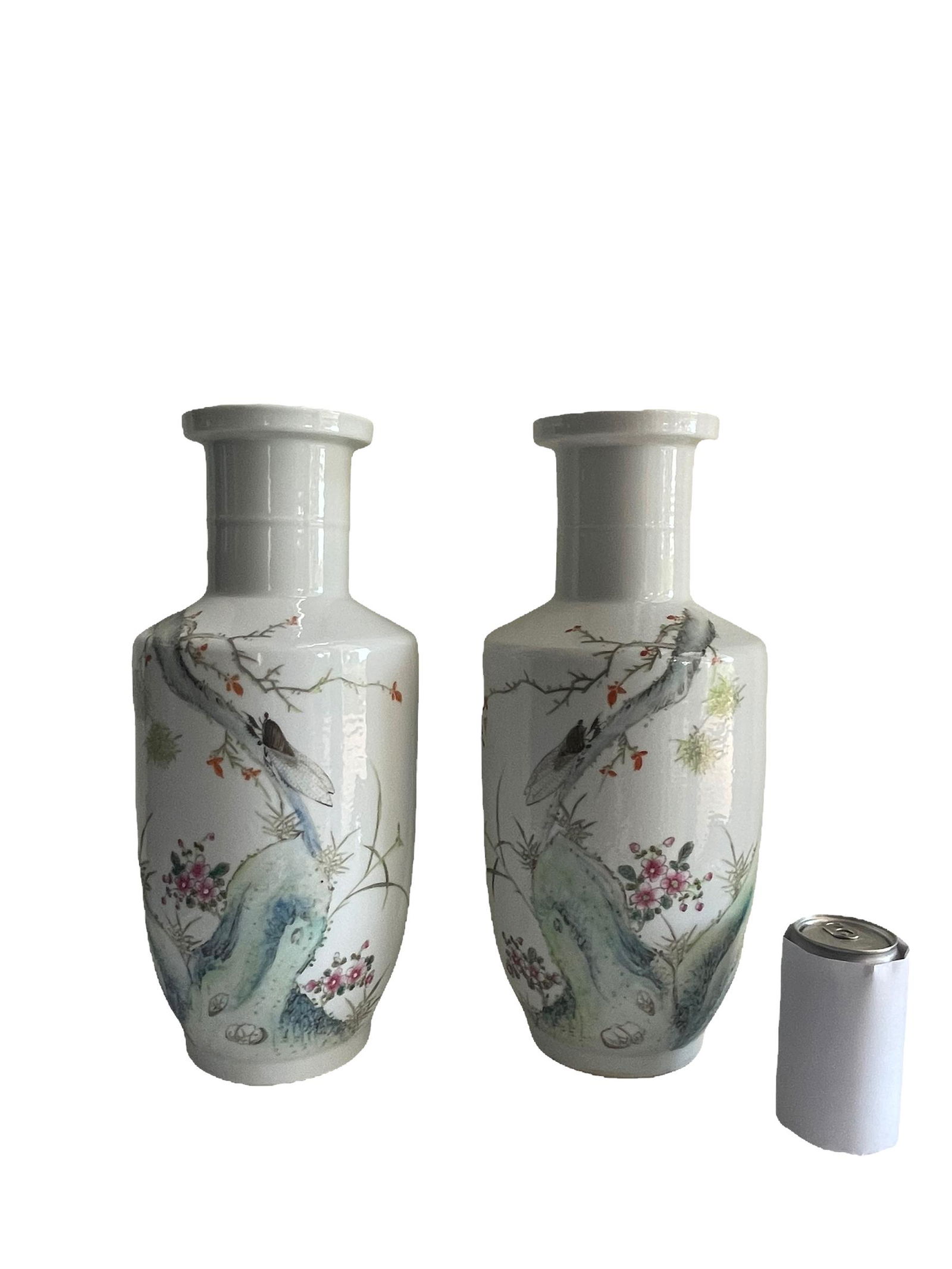 A fine pair of chinese porcelain vase (1 of 7)