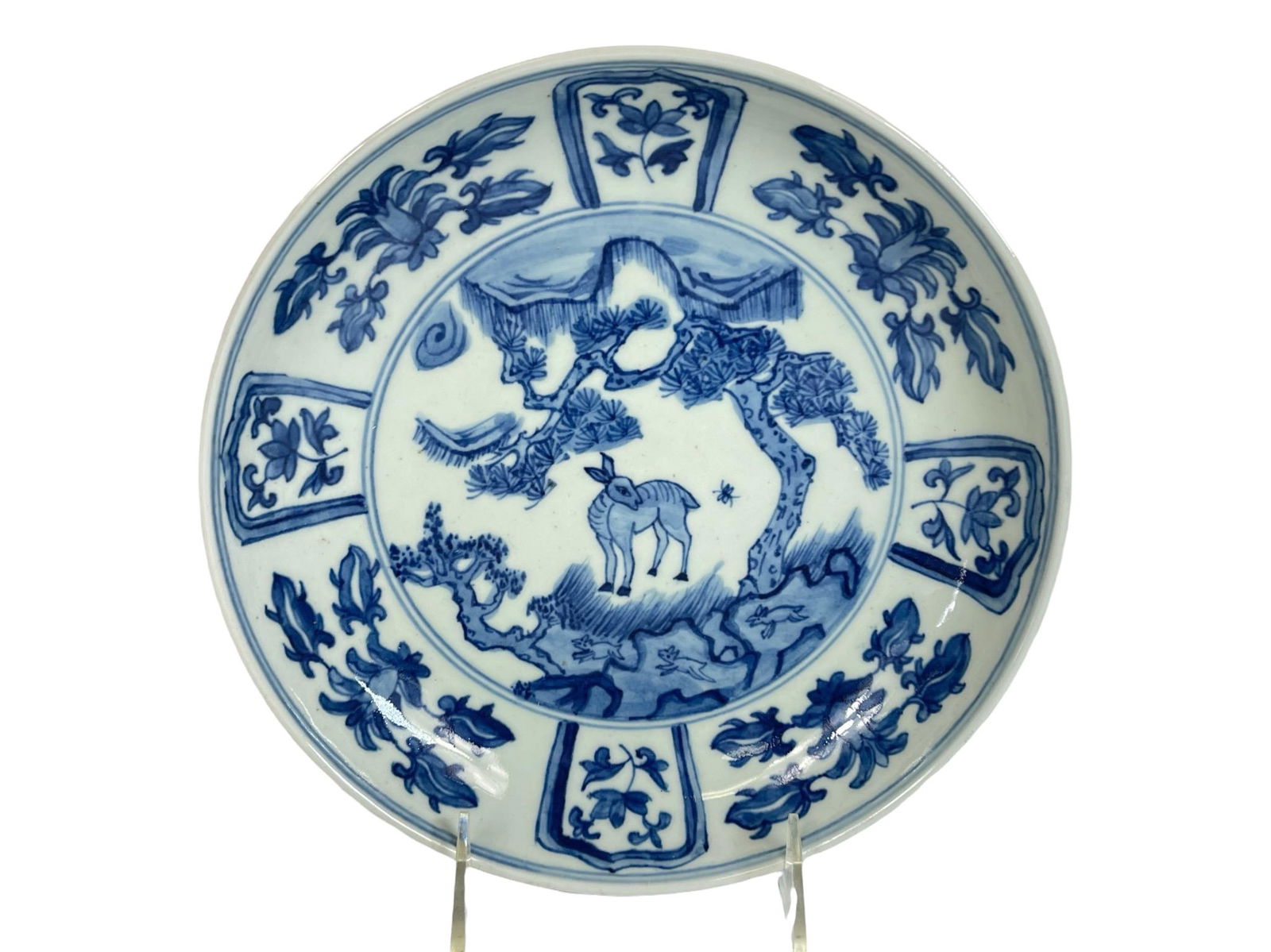 A fabulous chinese antique B&W porcelain plate (1 of 7)
