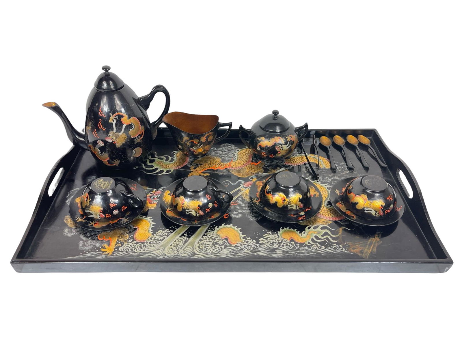 A fine chinese Fulian export black lacquer with gold gilt (1 of 14)