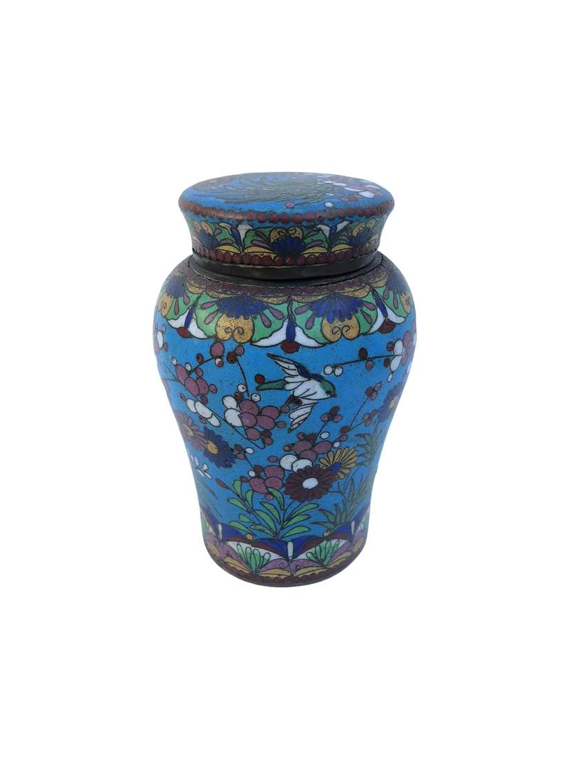 A fine chinese cloisonne jar (1 of 2)