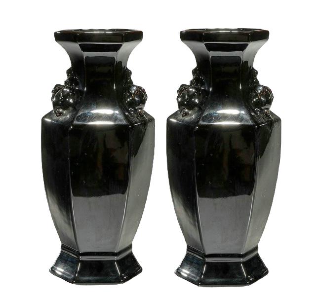 A pair of chinese black gold glazed hexagonal vase (1 of 6)