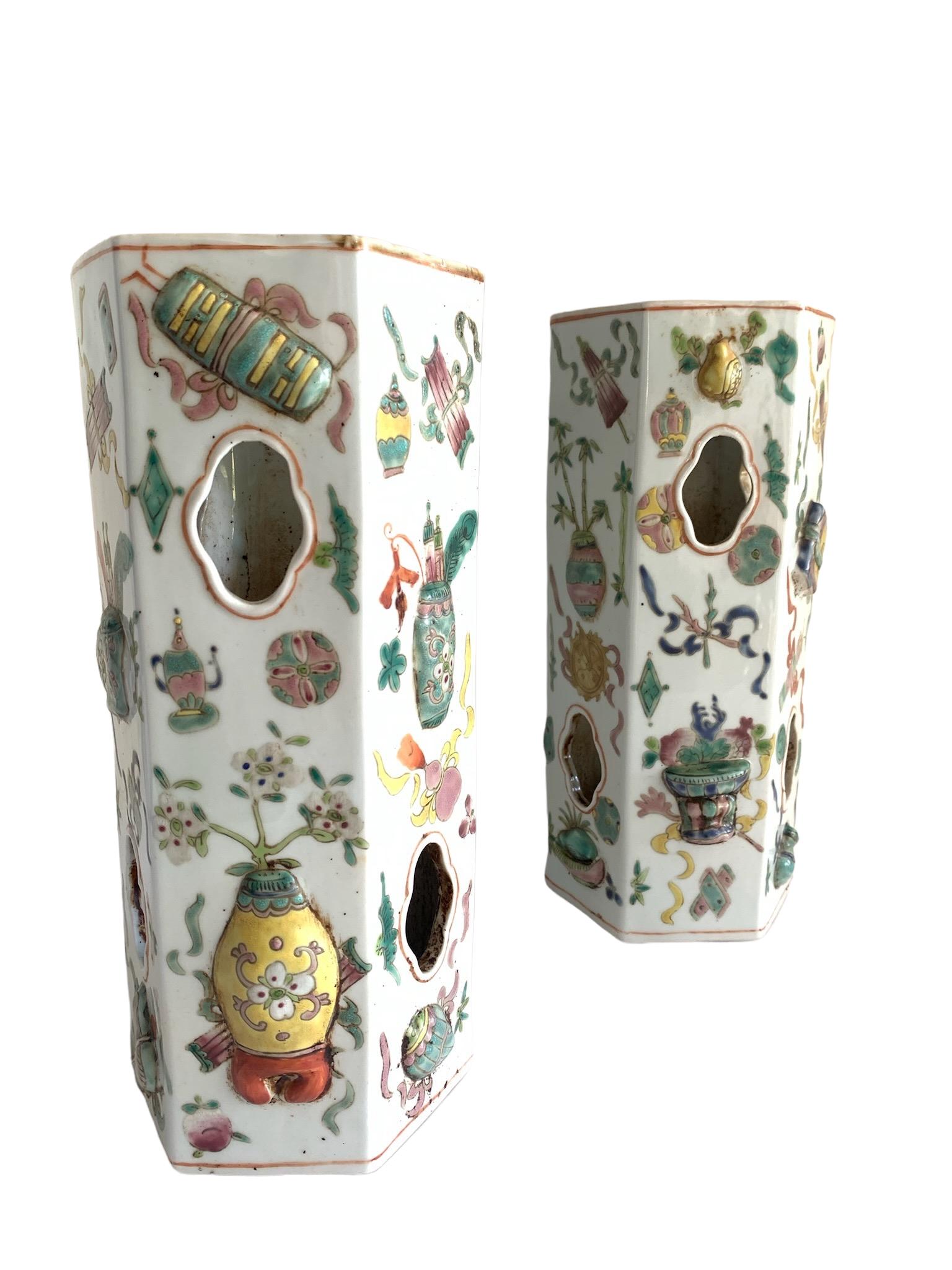A pair of fine chinese famille rose hat stand: pair of fine chinese famille rose hat stand; marked; H: 10.5"