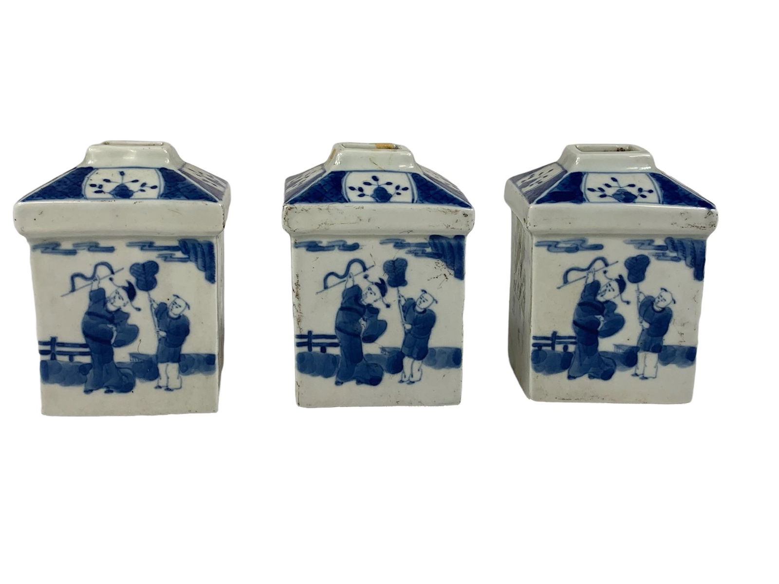 A set of chinese antique blue and white porcelain (1 of 8)