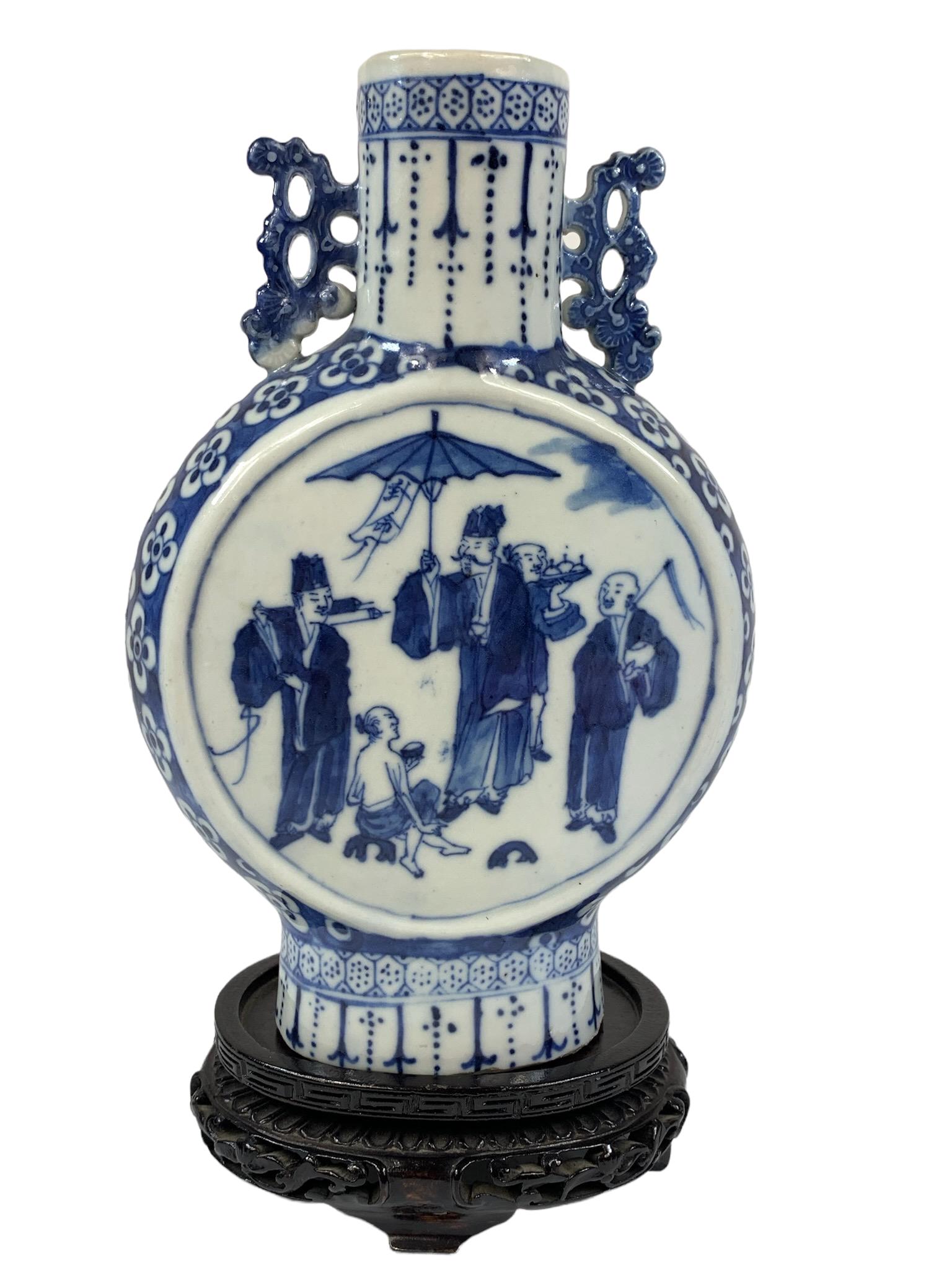 A fine chinese antique blue and white porcelain vase: 8.25"H; with stand; fine chinese antique blue and white porcelain vase