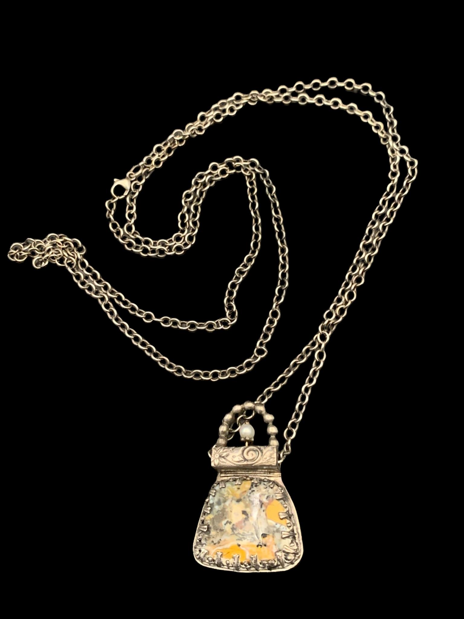 a landscape agate pendant necklace (1 of 6)