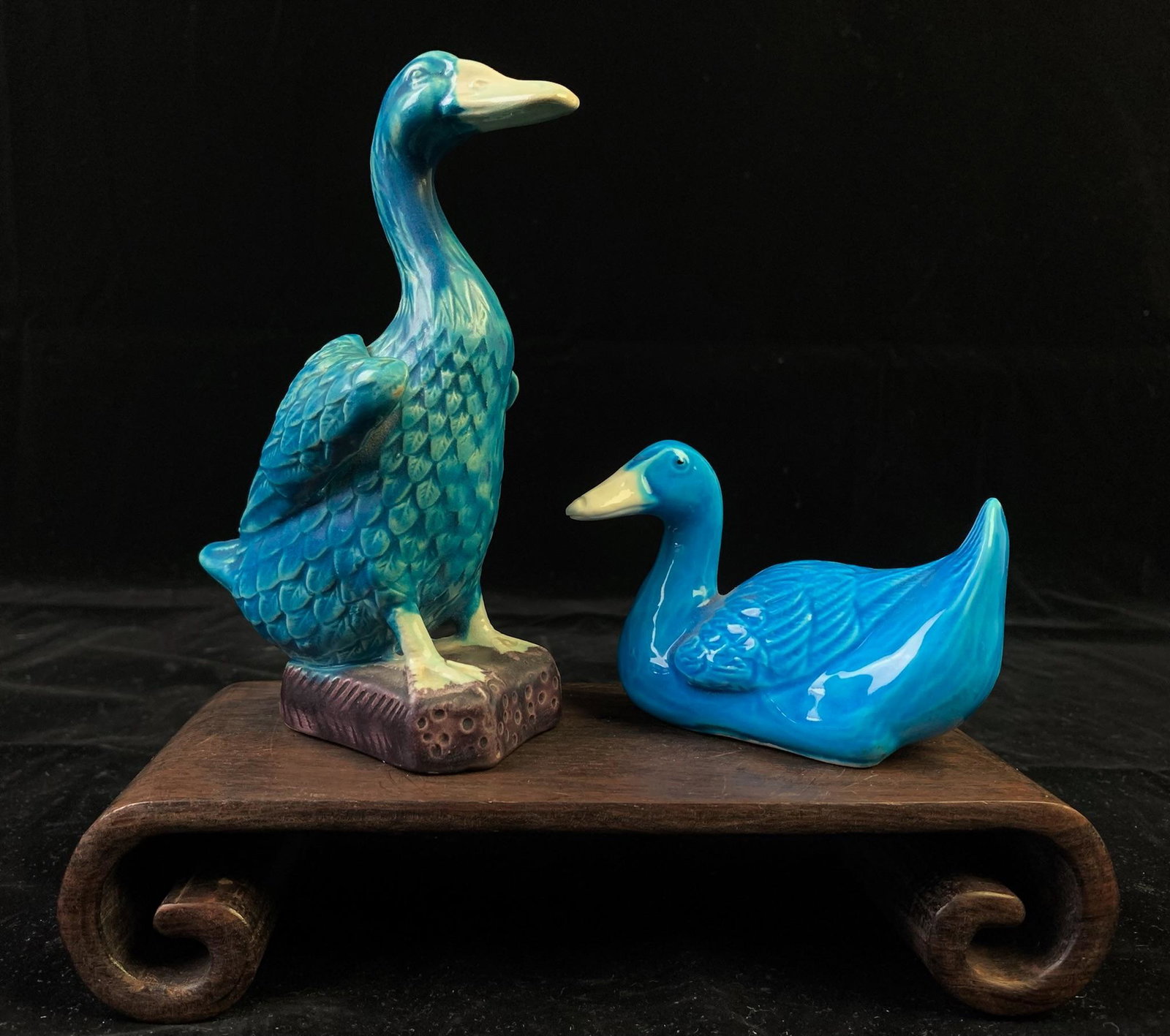 2 chinese antique blue glazed porcelain duck: 2 chinese antique blue glazed porcelain duck ; Tallest: H: 6.5"; stands not included
