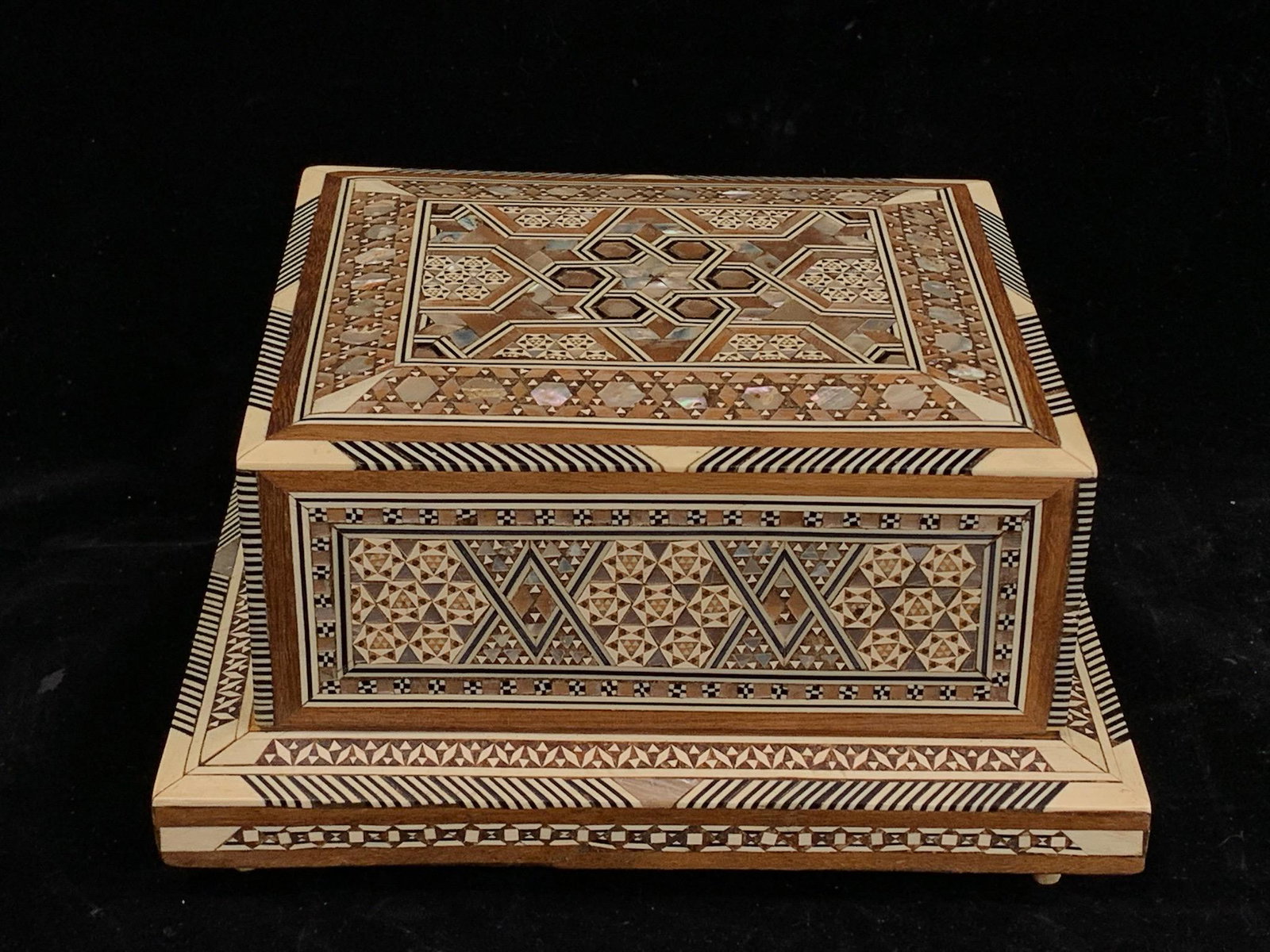 A fine bone inlaid cigarette and music box: 7.4" x 6.5"