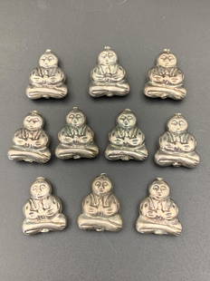 A set of chinese old silver carved figure decorated on old Chinese children hat: H: 1.9cm