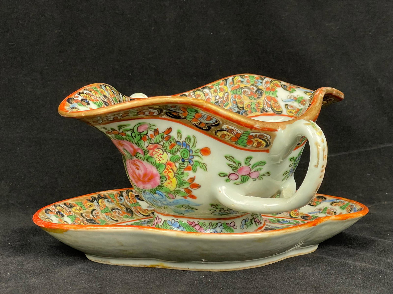 Chinese antique canton porcelain cup and plate: stands not included; 8" x 6" x 5.15"