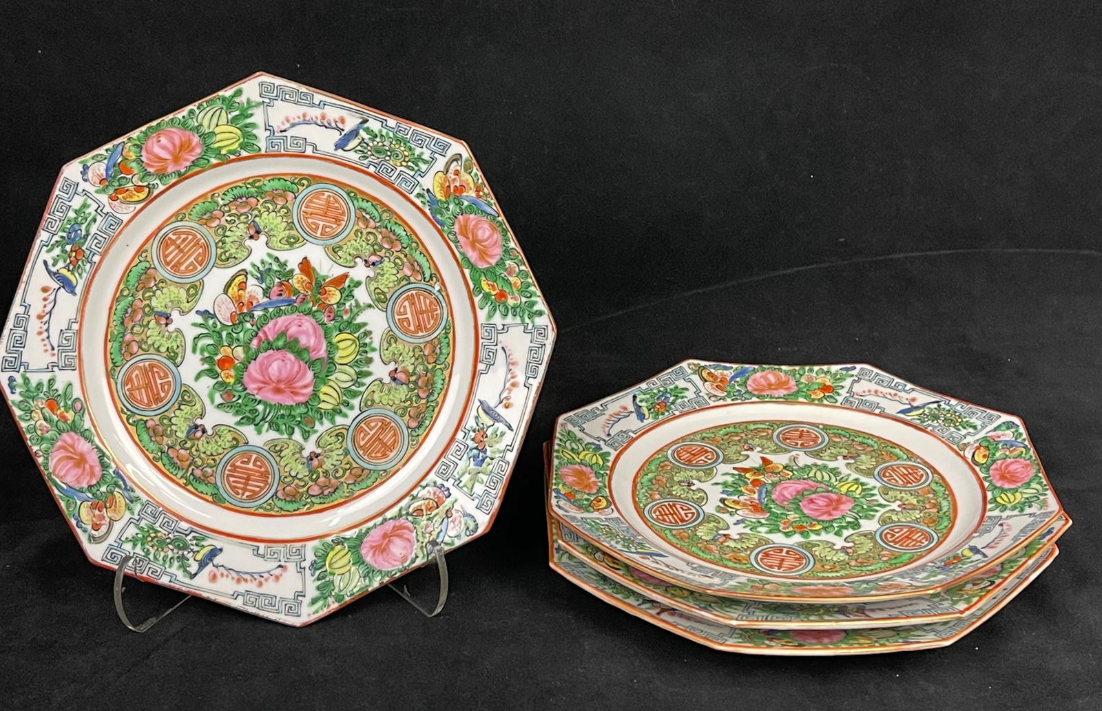 4 chinese canton porcelain plates (1 of 3)