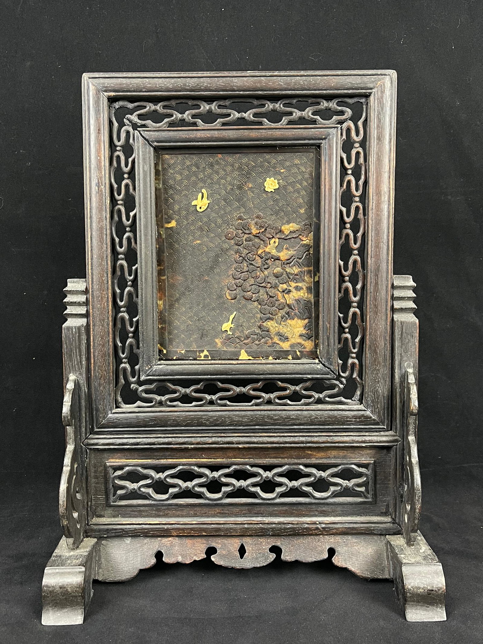 Fine Chinese Rosewood Framed tortoiseshell carved screen with bone embedded: H; 16.75" x 12.15"