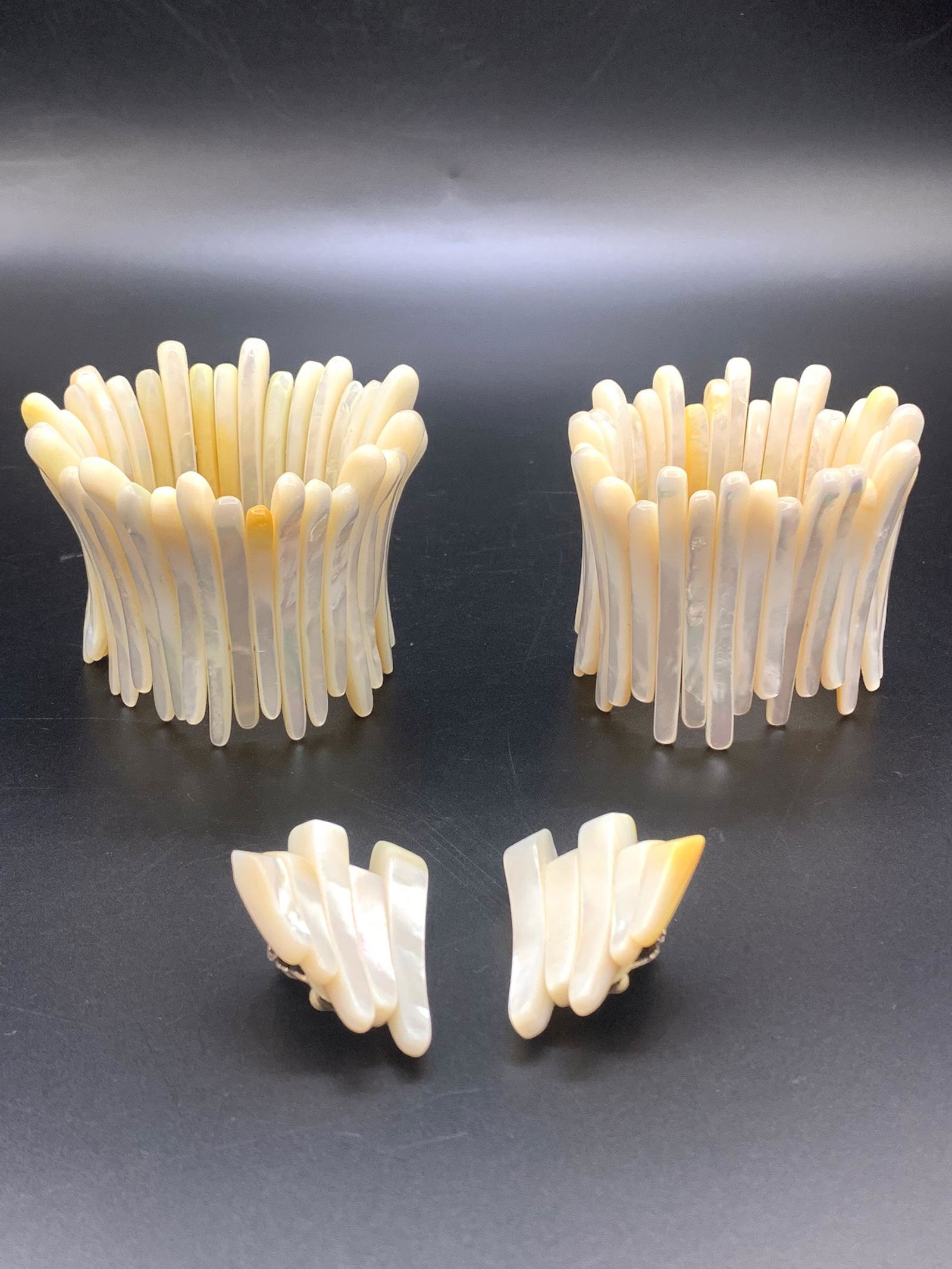 Set of 4 "Monies" pearl earrings and bracelets: see pictures;