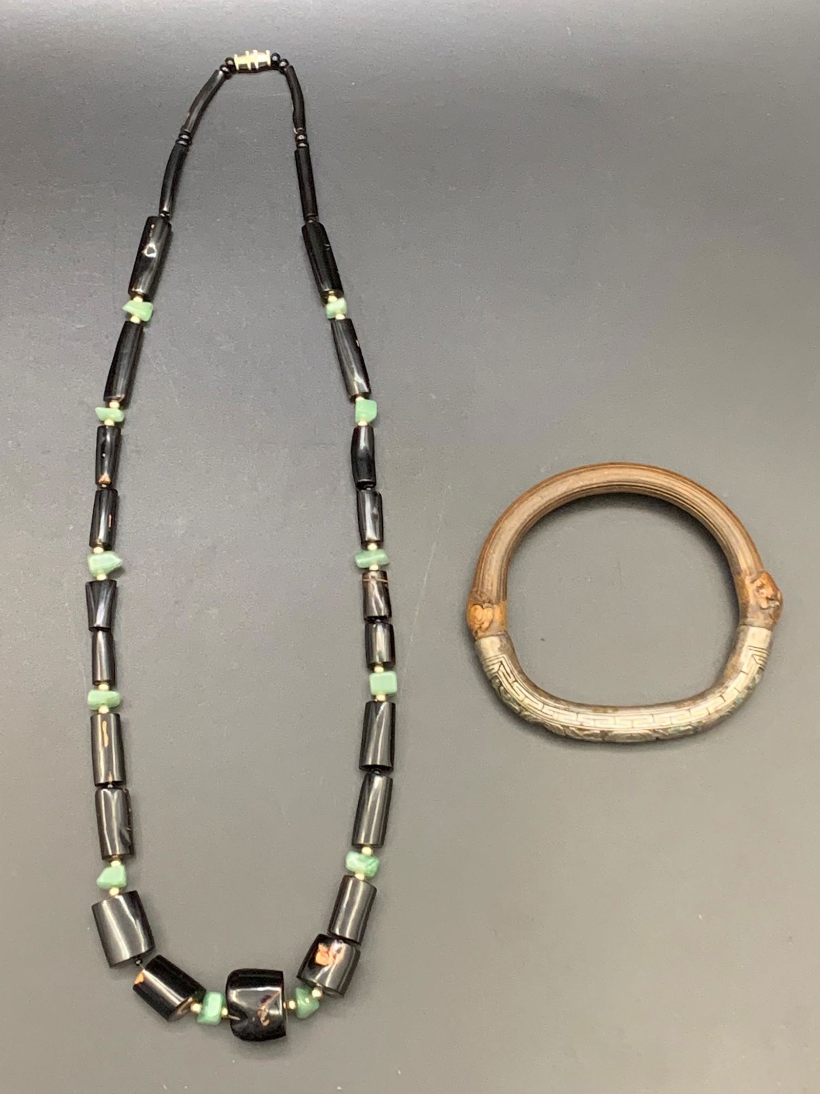 Black coral and jade necklace and Chinese Antique Spatholobus Stem And Silver Bangle (1 of 7)