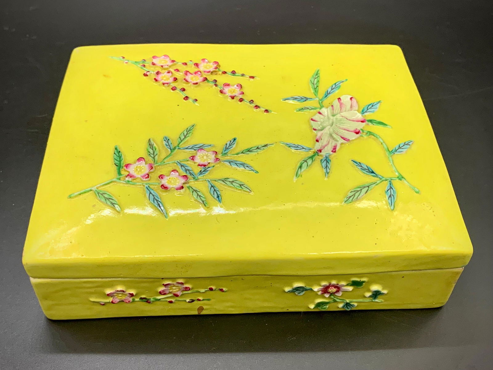 Chinese antique yellow glazed floral pattern porcelain box with turquoise glazed interior (1 of 5)