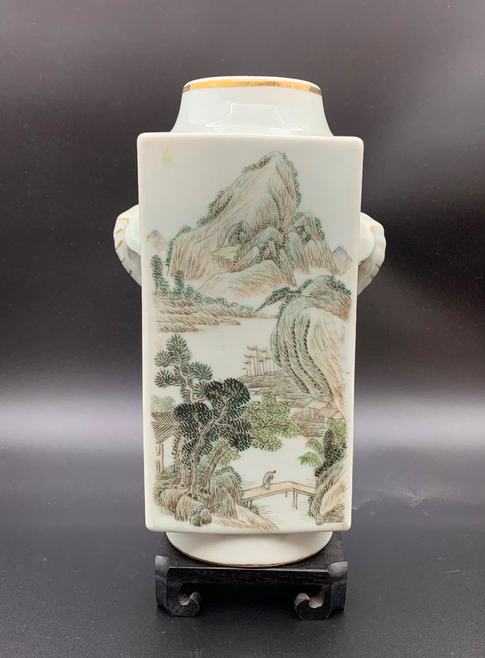 Important chinese 18th-19th century "qianjiang" square porcelain vase (1 of 11)